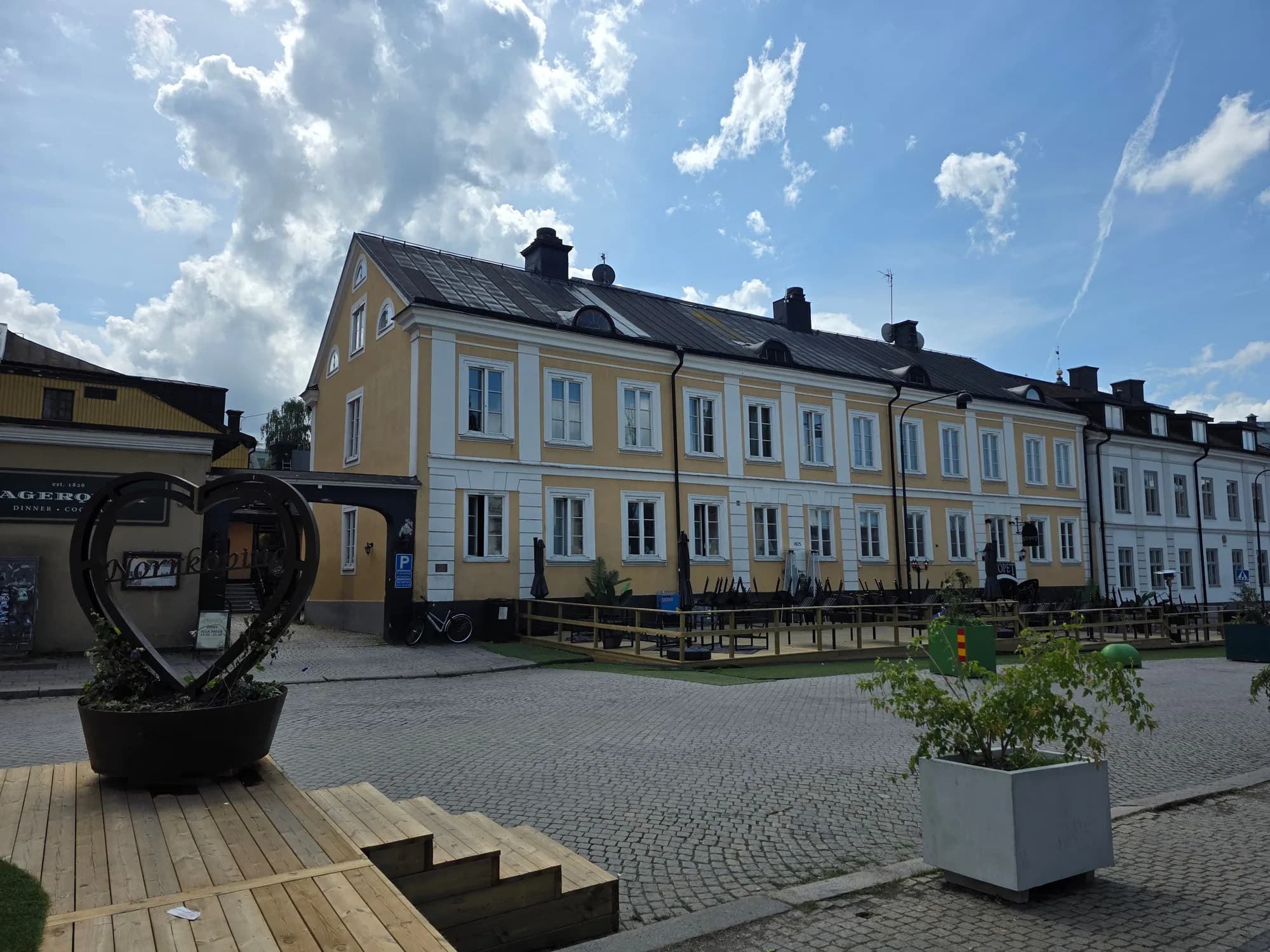 Rum i lägenheten på Gamla Torget 4