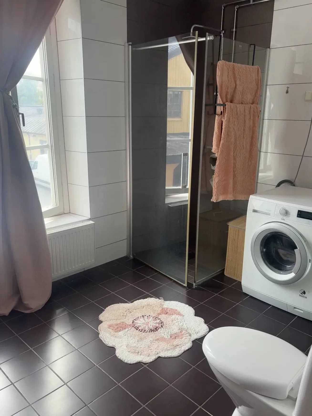 Rum i lägenheten på Gamla Torget 4
